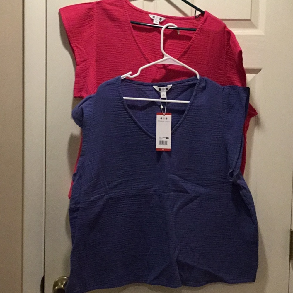 Three Dots Top, 1 Pink, 1 Periwinkle, Size XL, Periwinkle NWT